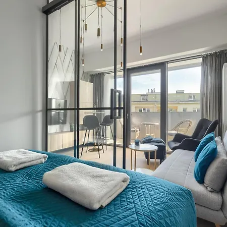 Lynx Hanza Pool Sauna