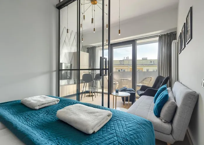 Lynx Hanza Pool Sauna